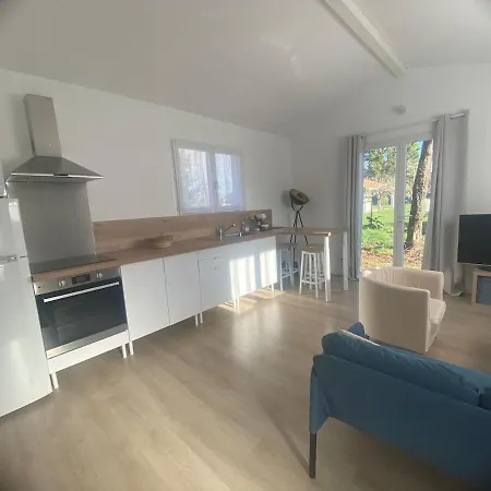 40 M2 Wooden House With Private Garden