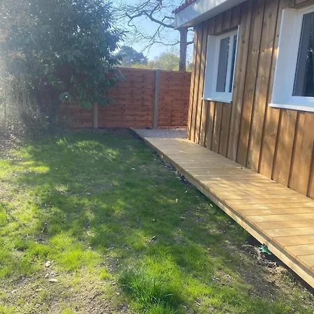 Chalet 40 M2 Wooden House With Private Garden Biscarrosse